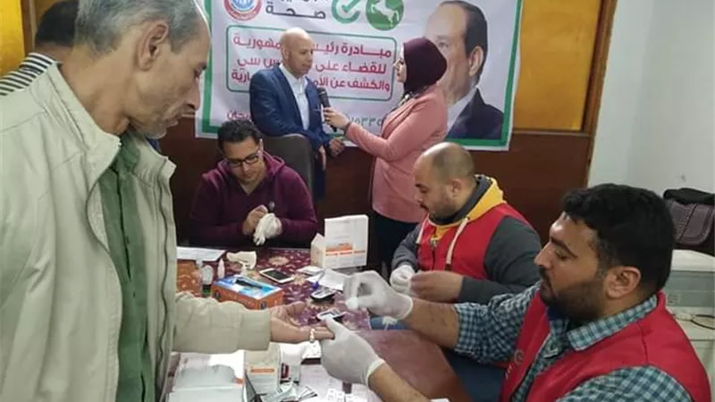 وكيل وزارة الصحة يتابع الفرق المتحركة بالمبادرة الرئاسية بمطاحن شرق الدلتا