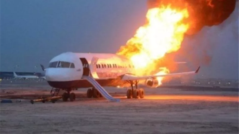 حريق فى طائرة إيرانية على متنها 50 راكباً