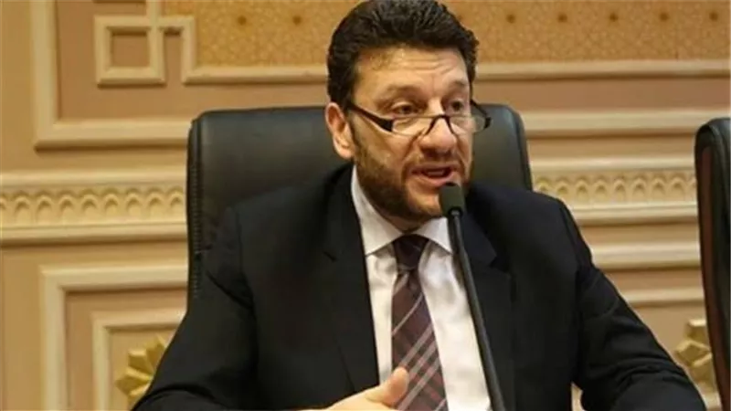 عمرو المنير: فرض ضرائب على الأنشطة الرقمية يحقق الكثير من الإيرادات