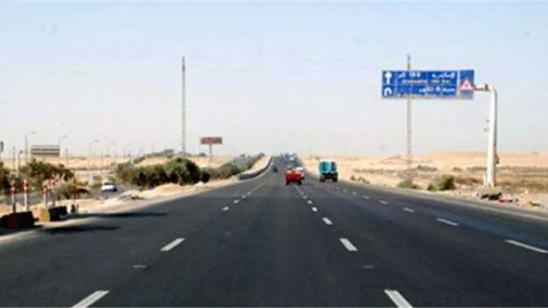فتح طريق العلمين الصحراوى بعد زوال الشبورة المائية