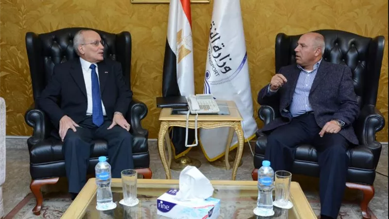 كامل الوزير يلتقي العصار لمتابعة مشروعات تطوير منظومة النقل والسكك الحديدية
