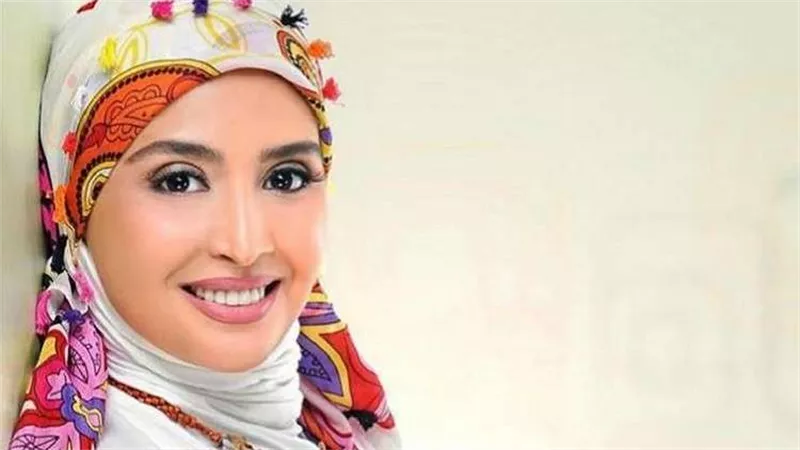 حنان ترك تواجه انتقادات لاذعة بسبب عودتها للفن