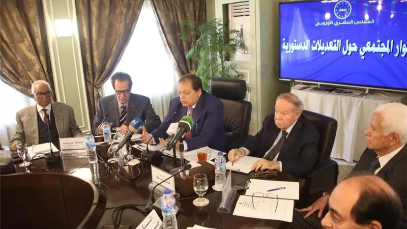 أبو العينين: الدستور الحالى لا يعكس رؤية مصر.. وفلسفتها فى التفكير الحضاري