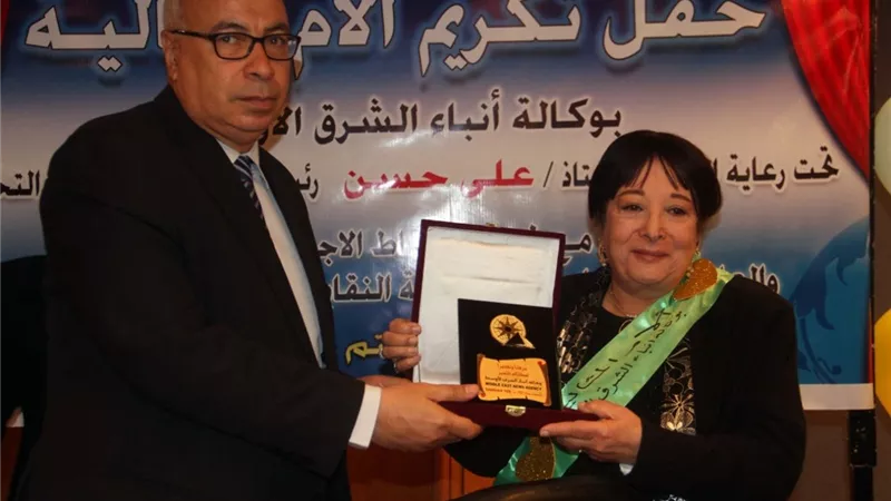 على حسن : والدة كل شهيد أماً مثالية لكل مصر