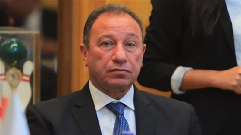 الخطيب فى غرفة العمليات الإثنين المقبل