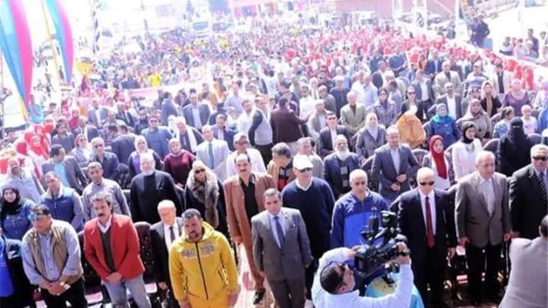 بحضور 10 الاف مواطن .. مستقبل وطن يحتفل بأول عيد لمدينة صان الحجر.. صور وفيديو