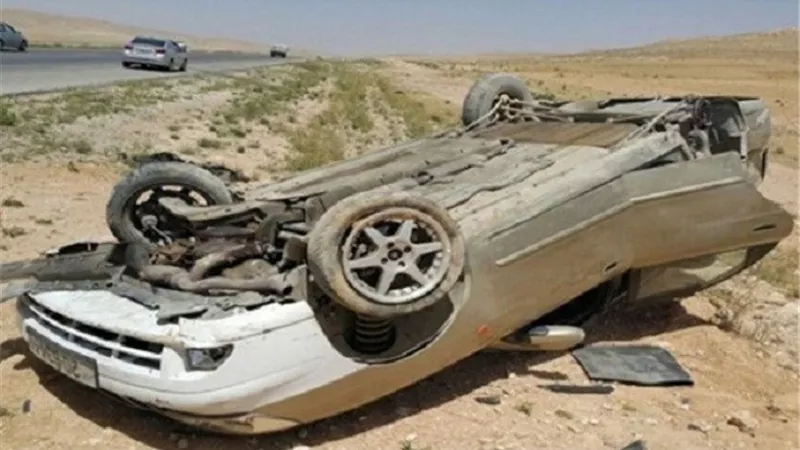 مصرع و اصابة 3 من اسره واحده فى حادث انقلاب سياره ملاكى بقنا