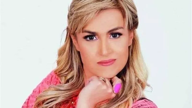 مفأجاة .. سيمون بحجاب فى رمضان