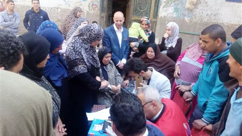 وكيل الوزارة يتابع الفرق المتحركة والطائرة لمبادرة الرئاسة فى الزقازيق