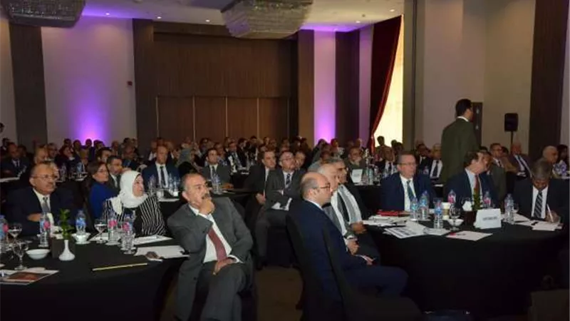 قطاع الأعمال العام تنظم ورشة لتأهيل الشركات للطروحات الحكومية بالبورصة