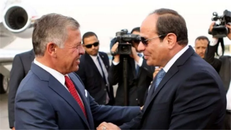 السيسي يستقبل العاهل الأردني بمطار القاهرة