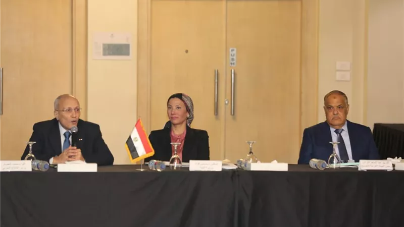 وزيرة البيئة: نجحنا في التعامل مع 98% من قش الأرز المجموع العام الماضي