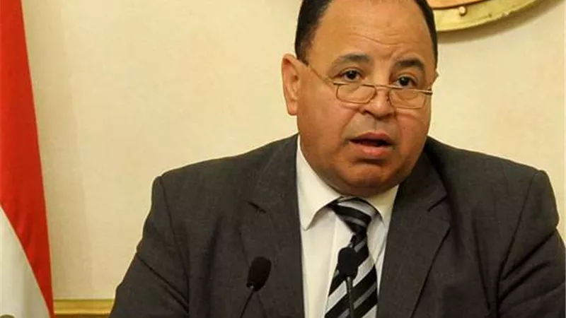 وزير المالية يزف بشرى للموظفين من البرلمان