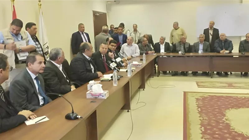 وزير الزراعة من بنى سويف.. المزارع سيحصل على ثمن القمح بعد ٢٤ساعة من التوريد