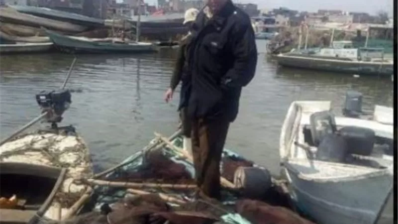 محافظ كفرالشيخ يتابع حملة إزالة التعديات على بحيرة البرلس