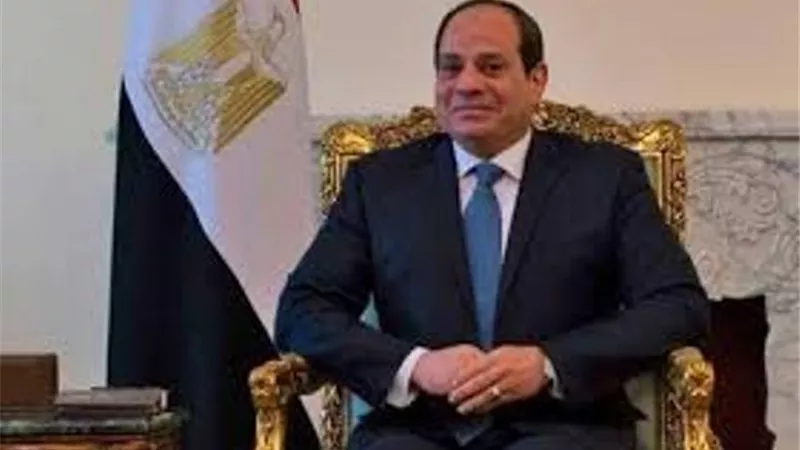 السياحة العالمية تهدي الرئيس السيسي درع المنظمة