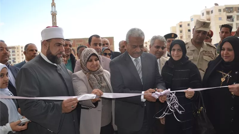 محافظ السويس يفتتح مدرسة الشهيد عمرو حامد بحي عتاقة