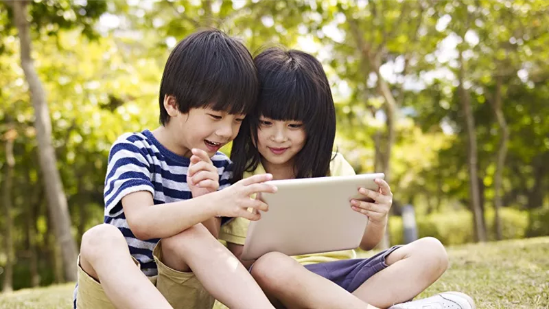اختراق بيانات 238 ألف مستخدم لتطبيق مراقبة الأطفال