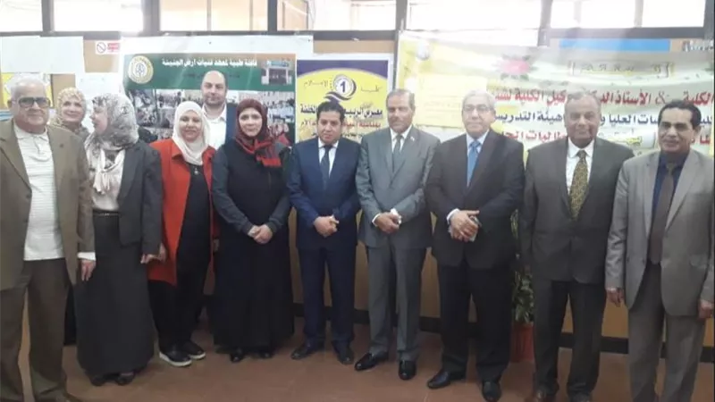 بالأسماء .. المحرصاوى يكرم طالبات طب اسنان بنات الازهر المتميزات