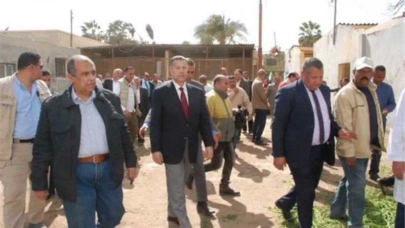 وزير الزراعة يختتم جولته في بني سويف بزيارة محطة الإنتاج الحيواني