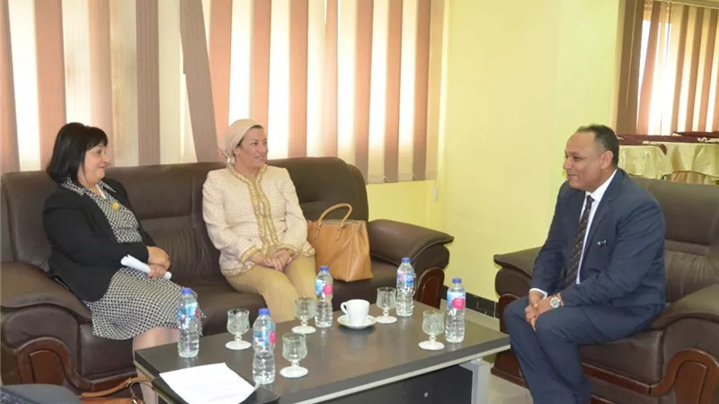 وزيرة البيئة في ضيافة أكاديمية البحث العلمي والتكنولوجيا.. صور