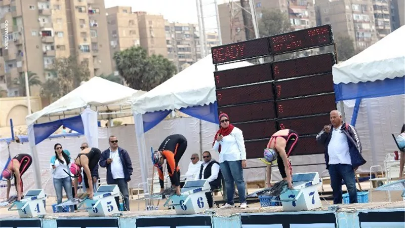 المفاجآت تتوالى فى بطولة الجمهورية لسباحة الزعانف بالقاهرة