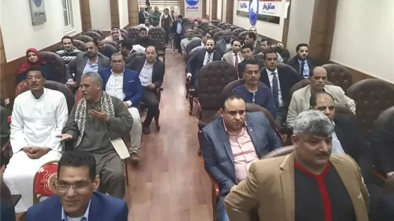 مستثمرو العاشر ورجال الاعمال في ضيافة مستقبل وطن بالشرقية لمناقشة التعديلات الدستورية