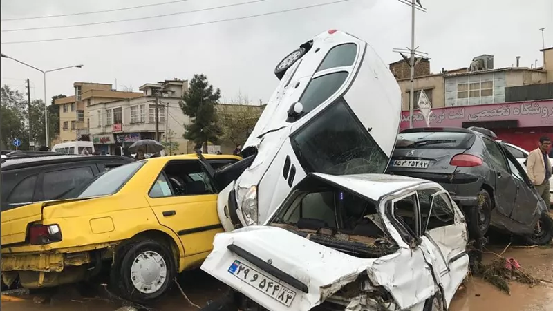 ارتفاع عدد ضحايا سيول ايران والقوات المسلحة تتدخل (فيديو وصور)