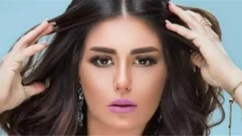 منة فضالى فى ورطة بسبب 