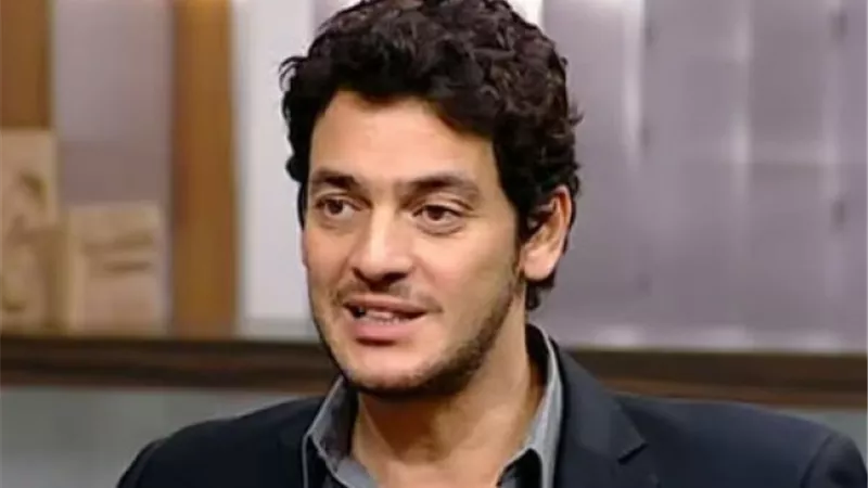 بلاغ للنائب العام يطالب بتجميد اموال الفنان خالد ابو النجا
