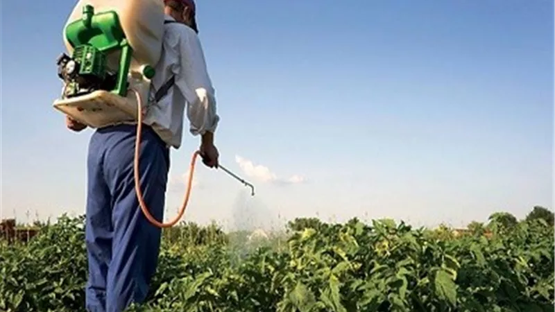 الزراعة تطلق أول دليل المبيدات الآفات على الموبايل