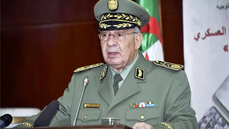 بيان جديد من قائد الجيش الجزائري بعد مطالبته بـ