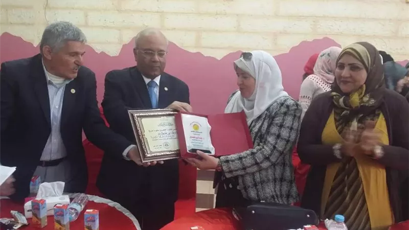 نقابة المعلمين بقها تكرم ابناء المعلمين المتفوقين