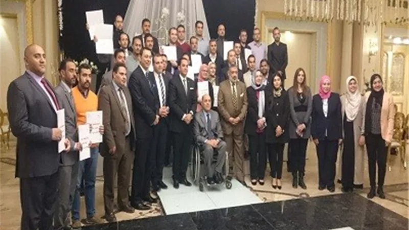 القومي للإعاقة يكرم موظفي الشهر العقاري لإجتيازهم الدورة التدريبيبة للغة الإشارة