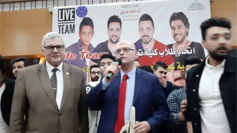 تجارة عين شمس تحتفل بالأم المثالية..صور