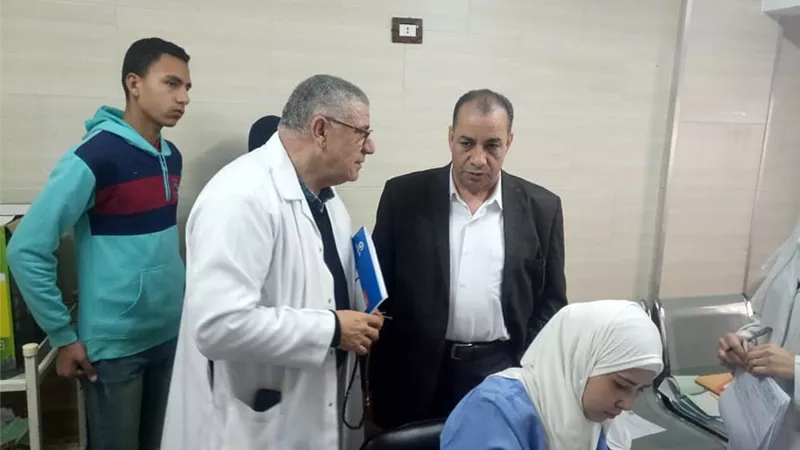 مدير التأمين الصحى يتابع اعمال المبادرة الرئاسية بمركز كبد الزقازيق