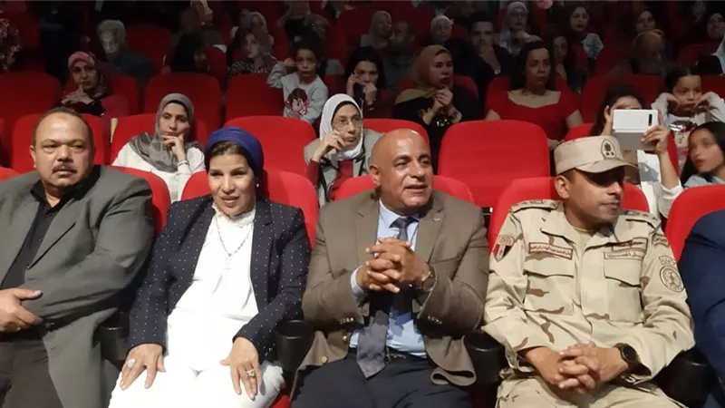 حجازى يشارك ب حفل ختام الانشطة المدرسية بالجيزة .. صور