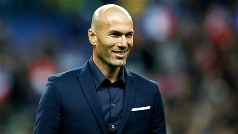 زيدان يواجه أزمة مع ريال مدريد الإسبانى