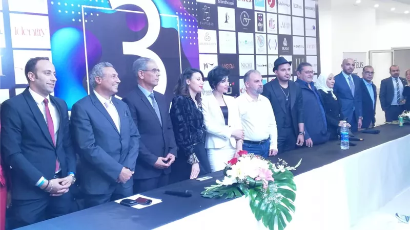 انطلاق مهرجان الشرق الاوسط للازياء بالمسرح المكشوف بقرية ركاب ميناء الغردقة البحرى