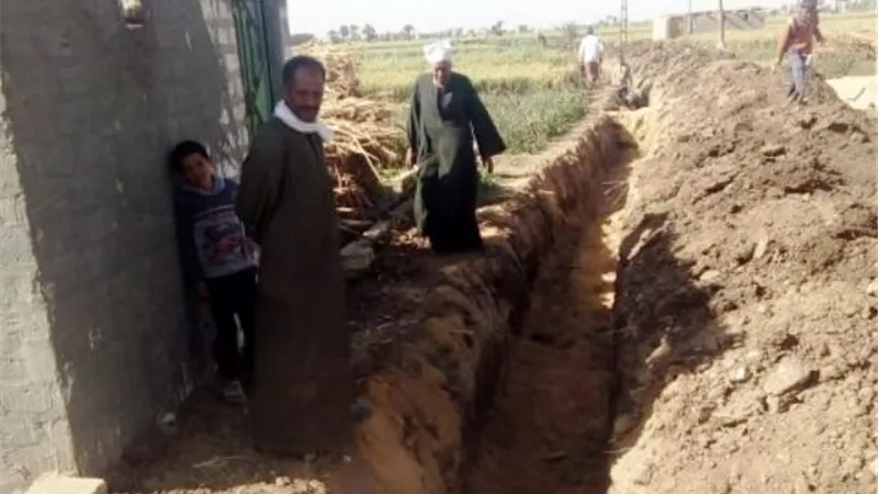محافظ أسيوط: توصيل شبكات مياه للمناطق المحرومة واستكمال محطات المعالجة