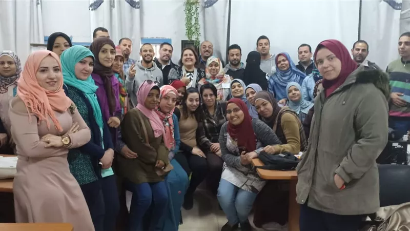 عمر يوجه رسالة للمشكيين في مسابقة العقود المؤقتة للمعلمين .. صور