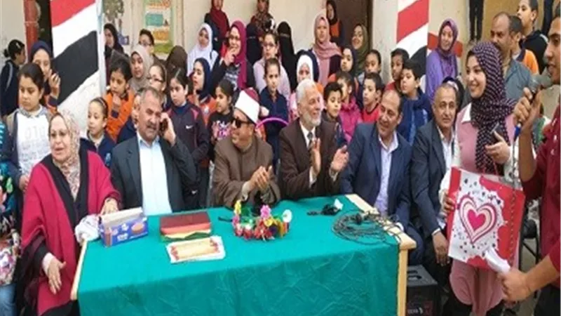 شبين الكوم الابتدائى الأزهرى ينظم البرنامج الختامى لليوم الرياضى