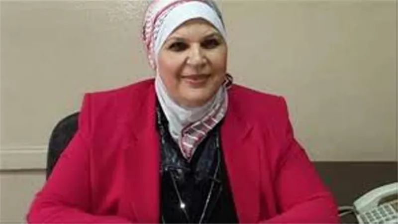 وكيل لجنة القوى العاملة تشيد بقرارات السيسى لتحسين أجور العاملين