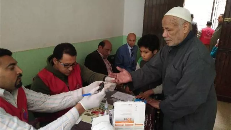 وكيل وزارة الصحة يتوجه بالفريق الطائر للمبادرة الرئاسية لمسجد أبو لبن ببلبيس