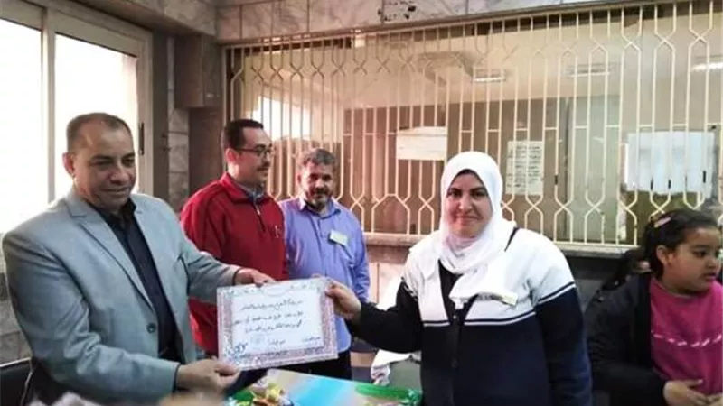 مدير التأمين الصحى يحضر احتفالية الامهات المثاليات بعيادة العاشر