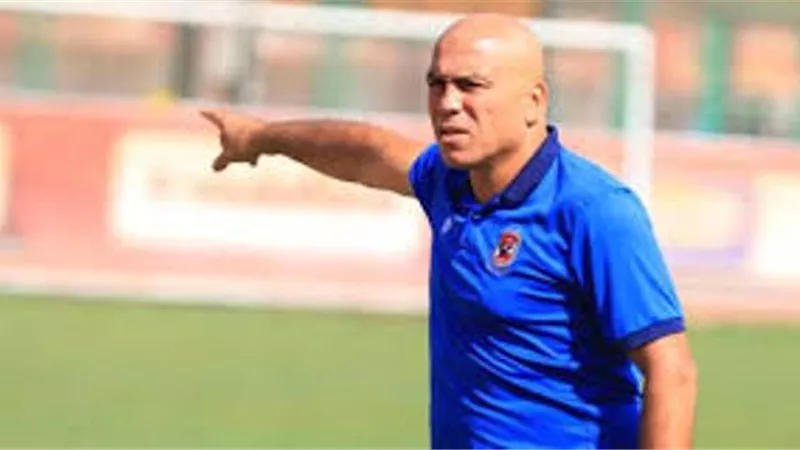 مدرب الاهلى يكشف حقيقة تغيير الخطة بسبب علاء والنقاز