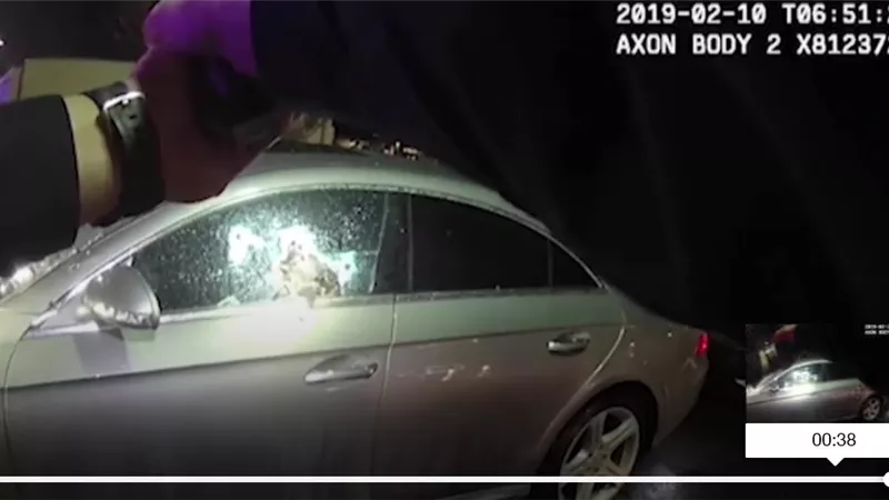 فيديو حادثة قتل النائم بـ 25 رصاصة تثير جدلا وانتقادات حقوقية.. صور