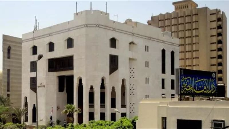 ما حكم تخصيص الزكاة والصدقات لصالح مؤسسة خيرية؟