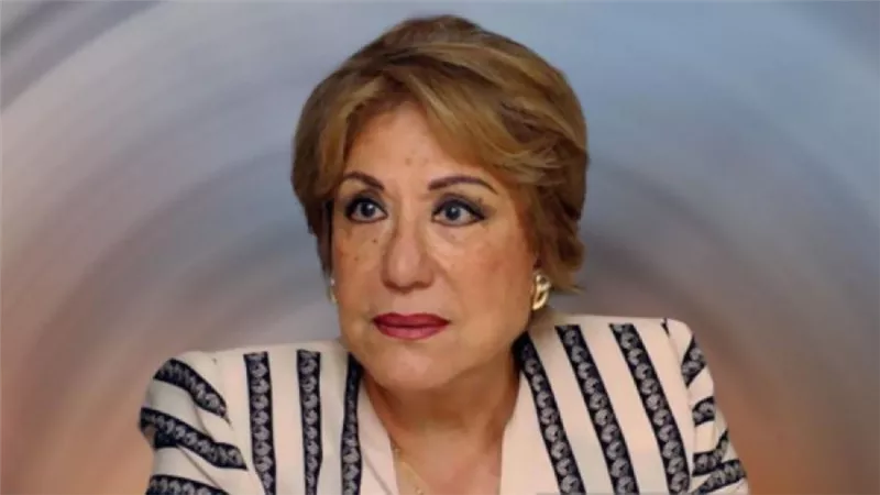 اللي هيهون علينا فراقك إنك في مكان أحسن.. سميحة أيوب تودع دلال عبد العزيز