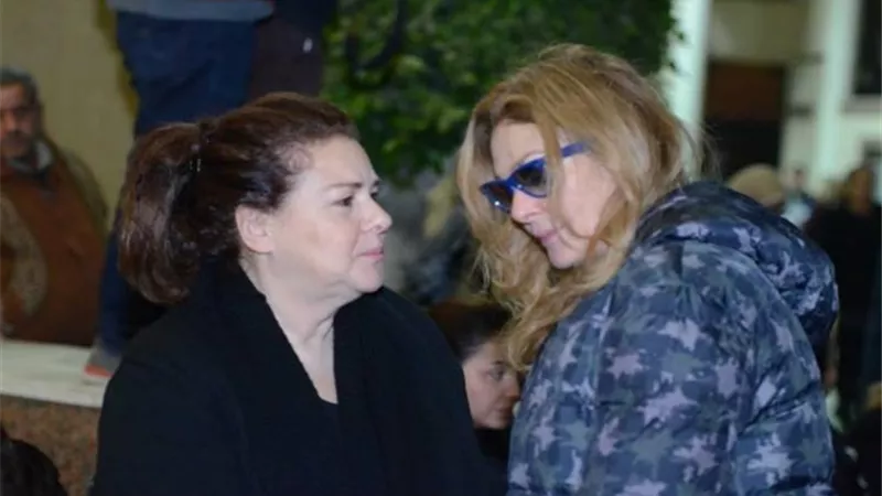 يسرا تكشف كواليس قلقها على دلال عبد العزيز قبل وفاتها بساعة